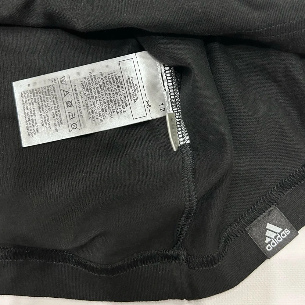 NWT Adidas Black Graphic T-Shirt - Size XL - Picture 9 of 9